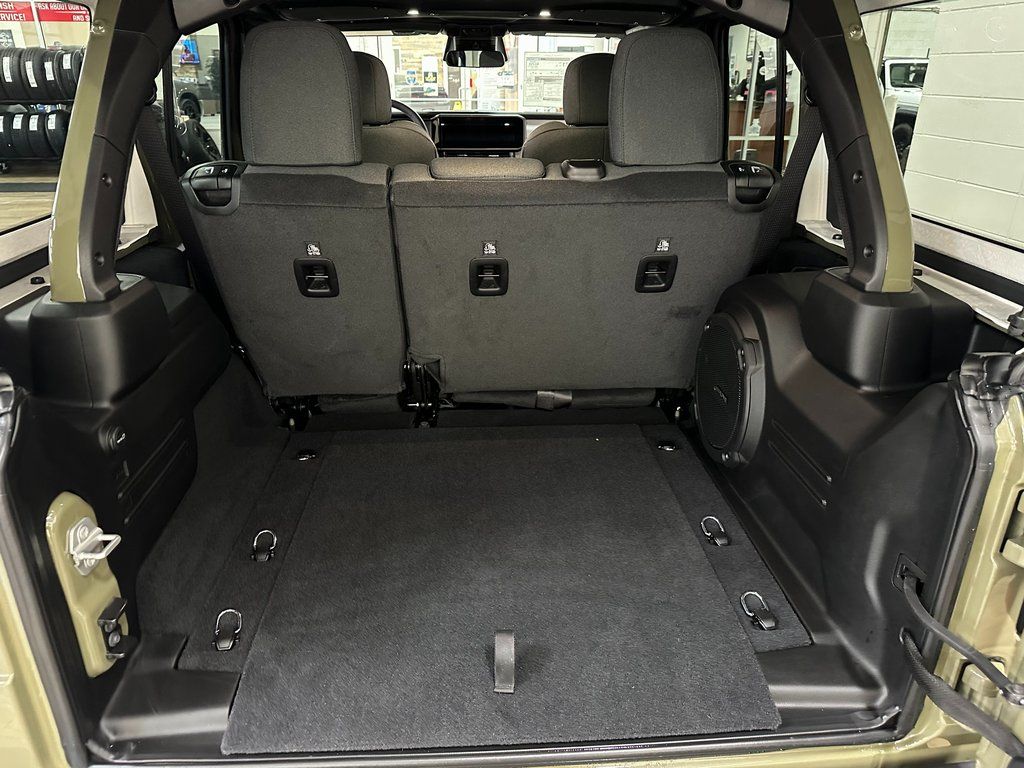 2026 Jeep Wrangler 4-Door Willys - Photo 37
