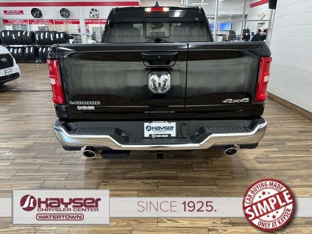 2025 Ram 1500 Laramie photo 4