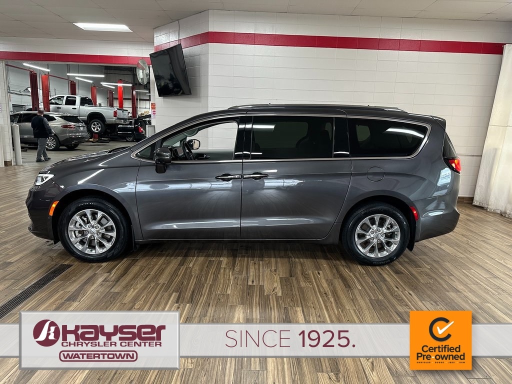 Certified 2021 Chrysler Pacifica Touring L Van Passenger Van