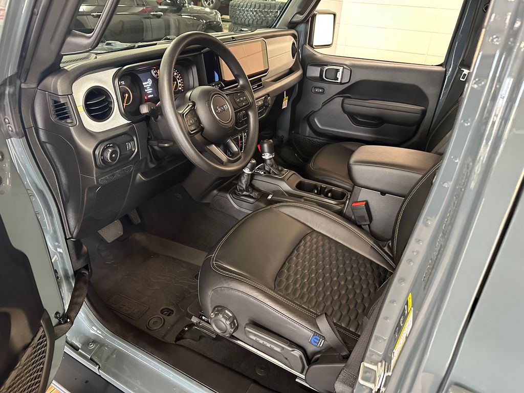 2026 Jeep Wrangler 4-Door Sport - Photo 8