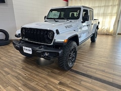 2025 Jeep Gladiator Willys Pickup in Watertown WI