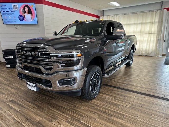 2025 Ram 3500 LARAMIE CREW CAB 4X4 6'4 BOX