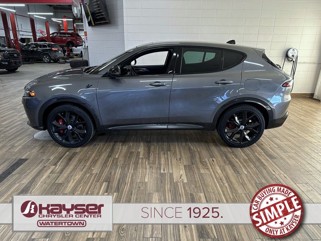 Certified 2024 Dodge Hornet R/T Plus with VIN ZACPDFDW9R3A28091 for sale in Watertown, WI