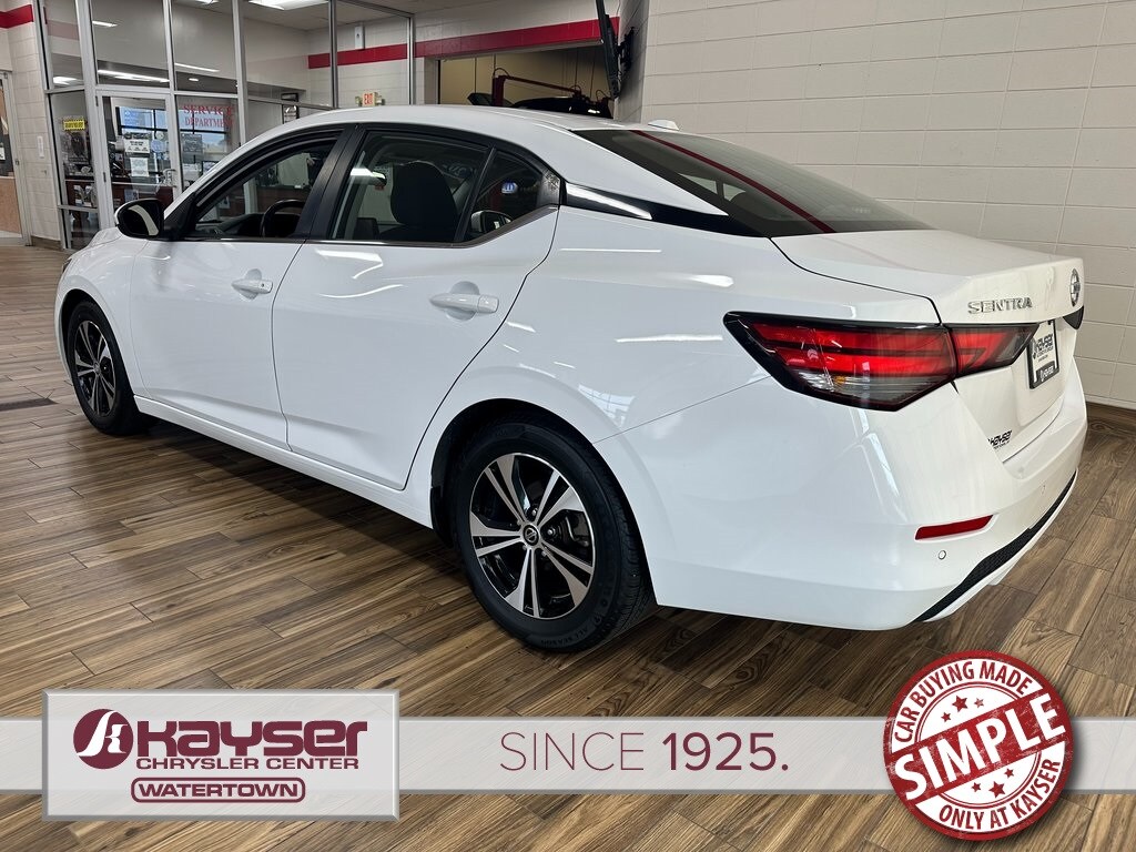 2021 Nissan Sentra SV photo 3