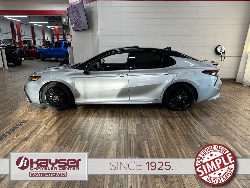 2021 Toyota Camry XSE photo 2