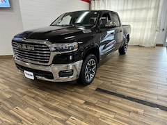 2025 Ram 1500 LARAMIE CREW CAB 4X4 5'7 BOX Pickup