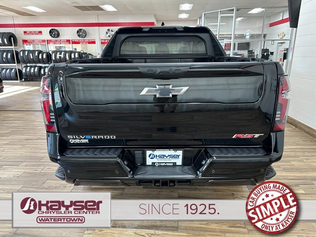 2024 Chevrolet Silverado EV RST photo 3