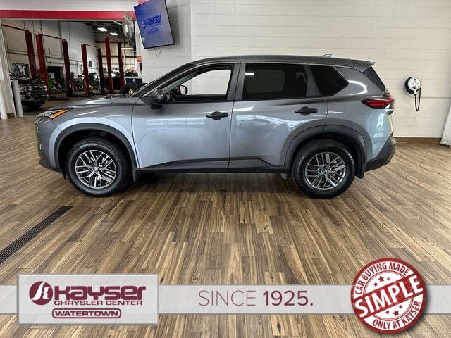 Used 2021 Nissan Rogue S with VIN 5N1AT3AA2MC744316 for sale in Watertown, WI