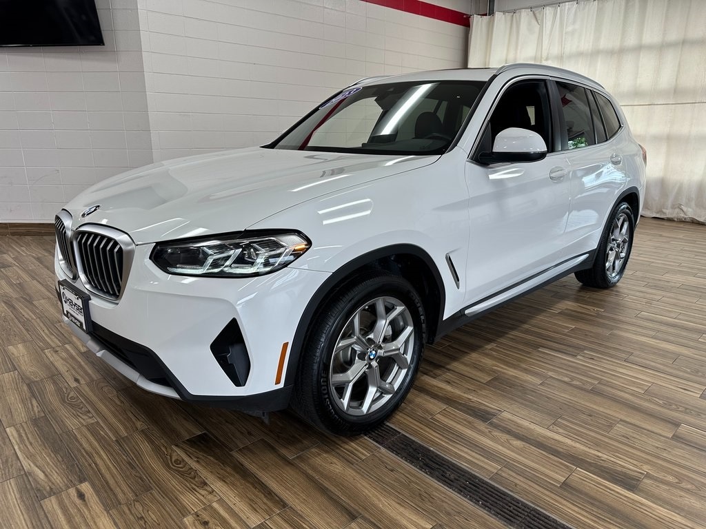 2023 BMW X3 30i's photo
