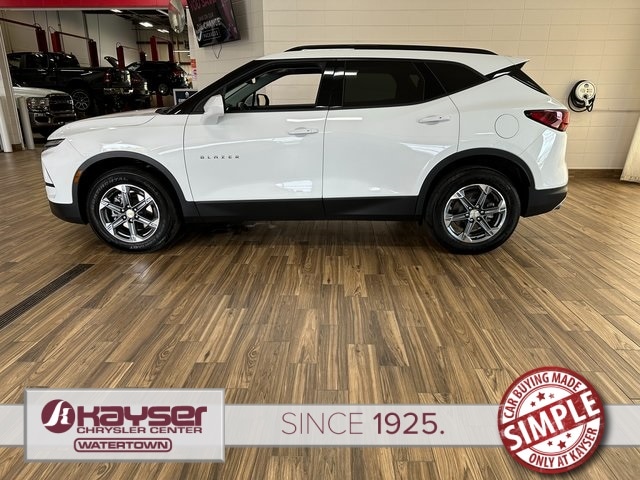 Used 2024 Chevrolet Blazer 2LT with VIN 3GNKBHR45RS210453 for sale in Watertown, WI