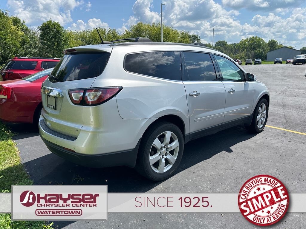 Used 2017 Chevrolet Traverse LT SUV