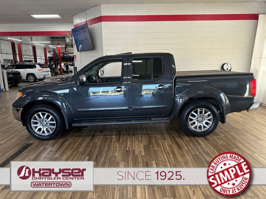 Used 2013 Nissan Frontier SL with VIN 1N6AD0EV3DN746364 for sale in Watertown, WI