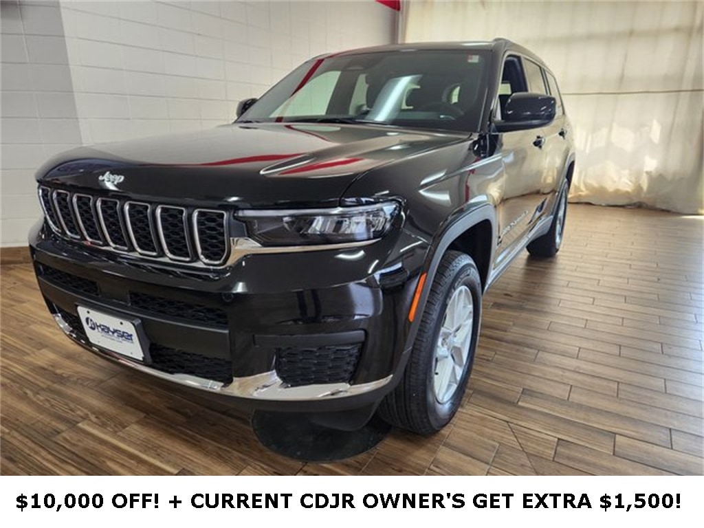 2025 Jeep Grand Cherokee L Laredo's photo
