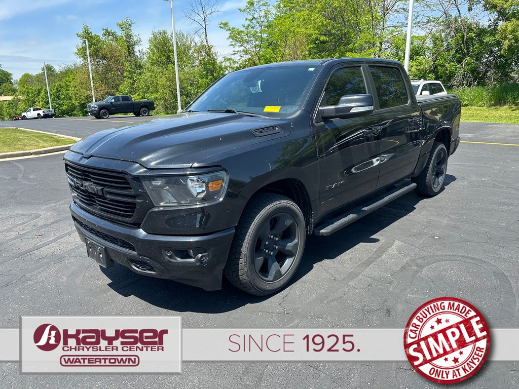 2019 RAM 1500 Big Horn/Lone Star 4x4 Crew Cab 5'7's photo