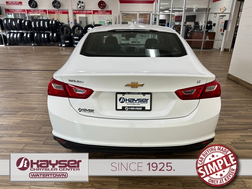 2023 Chevrolet Malibu 1LT photo 4