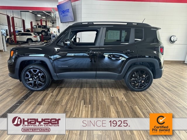 Certified 2022 Jeep Renegade Altitude with VIN ZACNJDE10NPN66802 for sale in Watertown, WI