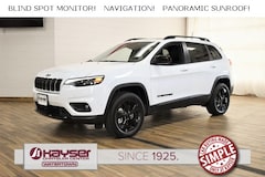 2023 Jeep Cherokee ALTITUDE LUX 4X4 Sport Utility in Watertown WI
