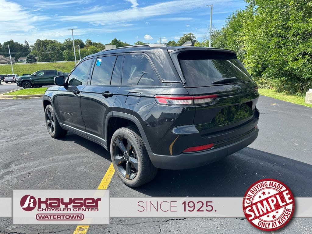 Used 2023 Jeep Grand Cherokee Limited SUV