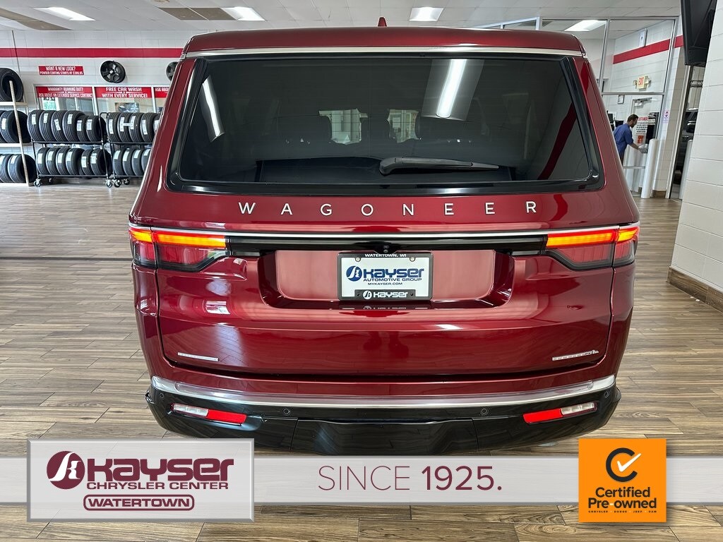 2023 Jeep Wagoneer L Series III photo 4