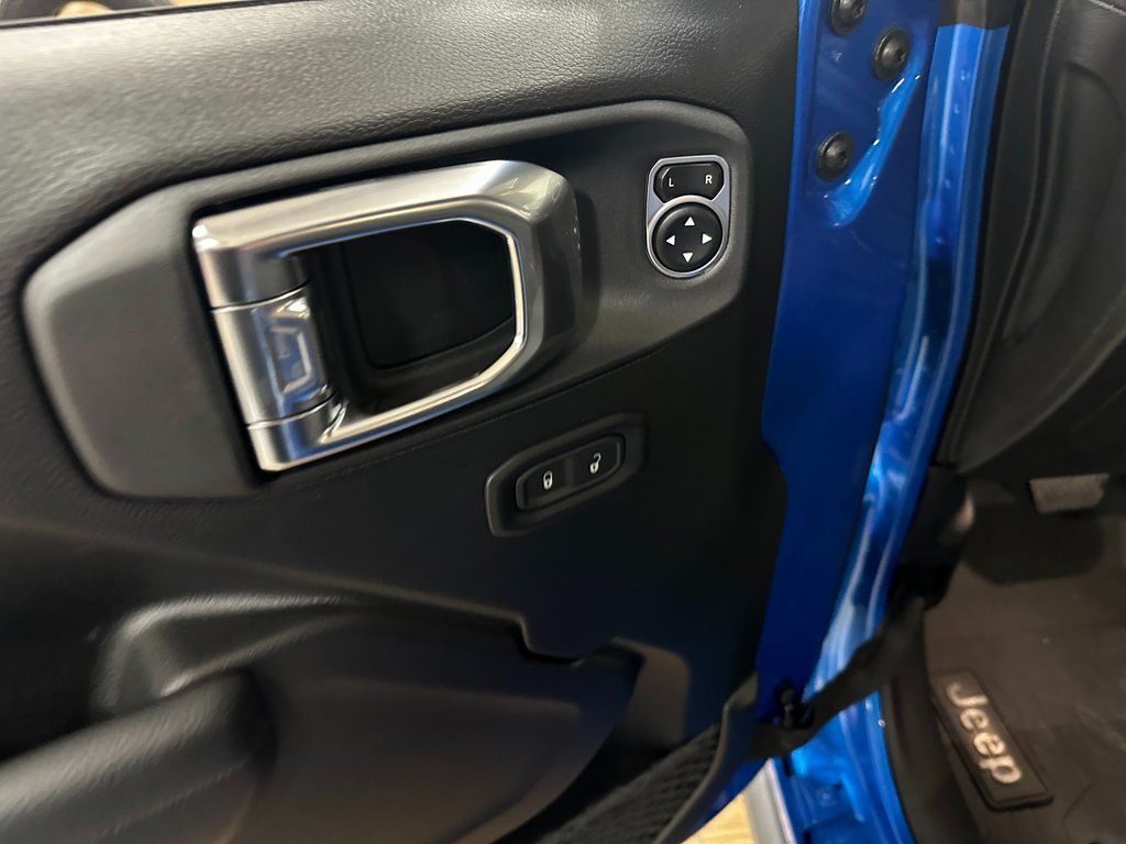 2026 Jeep Wrangler 4-Door Willys - Photo 11