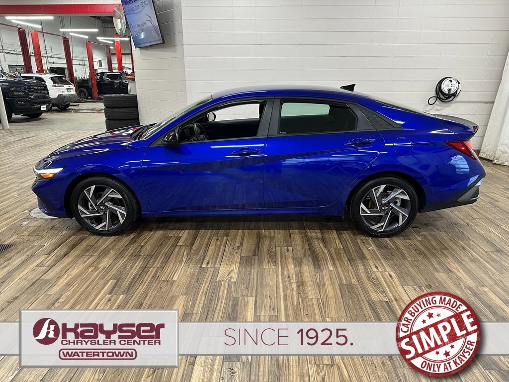 Used 2025 Hyundai Elantra SEL Sport Sedan