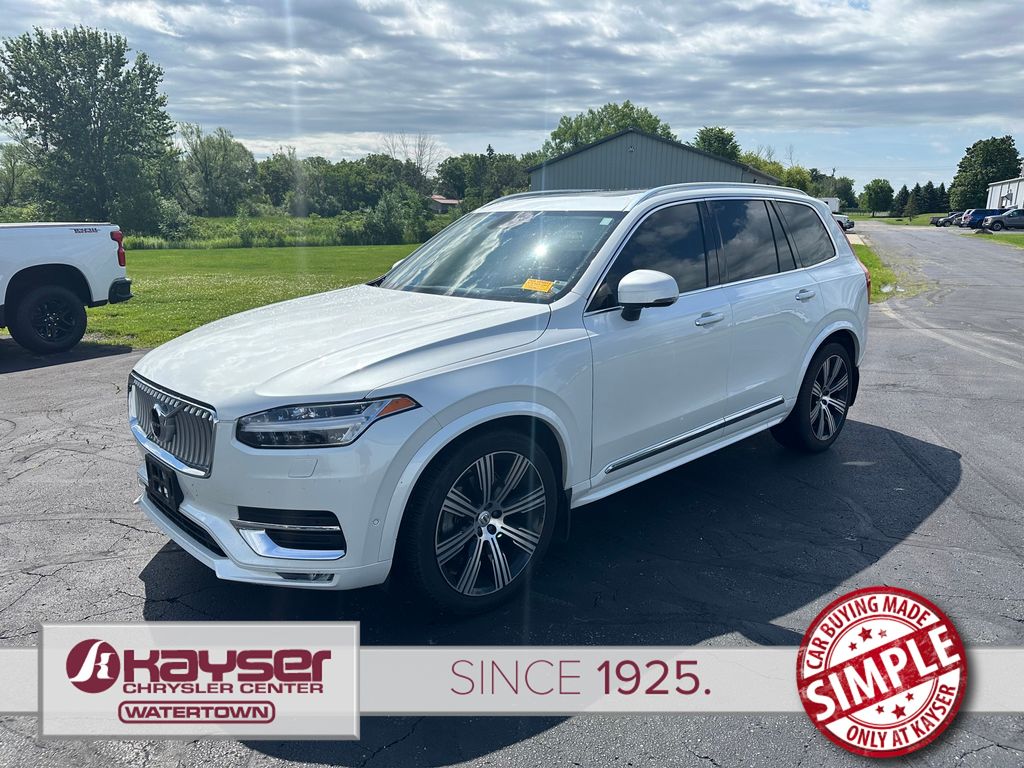 2022 Volvo XC90 T6 Inscription 6 Passenger AWD's photo