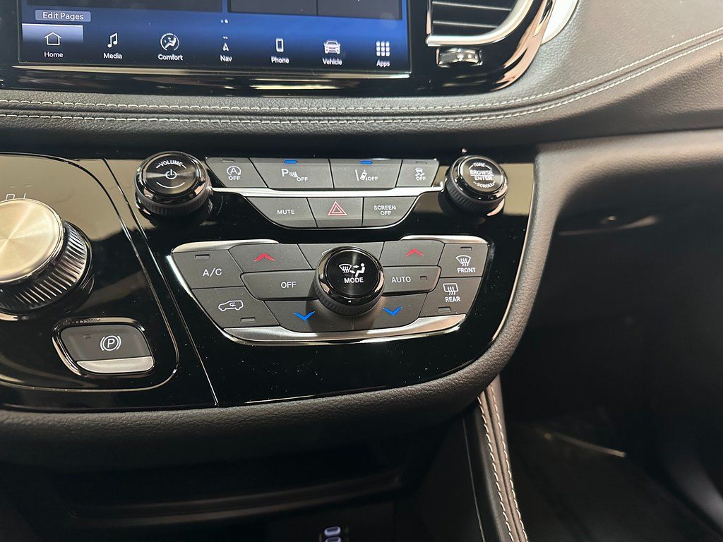 2026 Chrysler Pacifica Limited - Photo 29