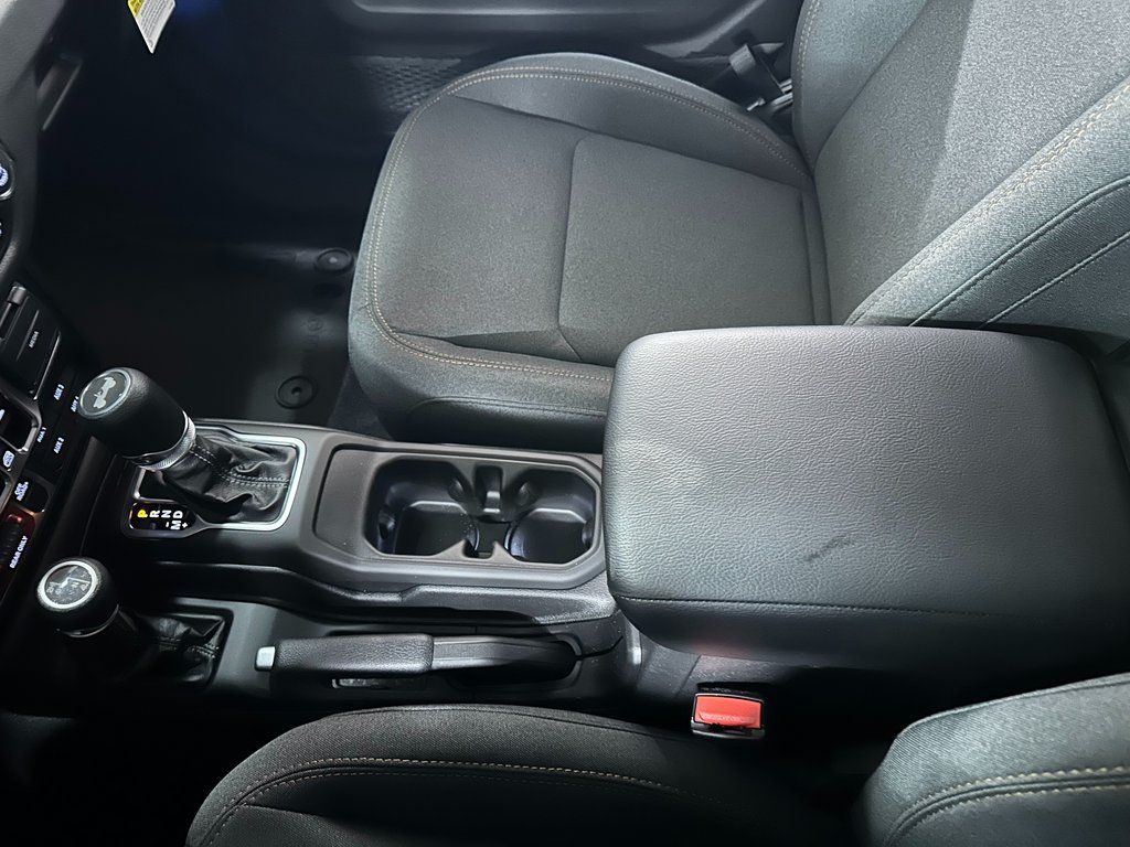2026 Jeep Wrangler 4-Door Willys - Photo 29