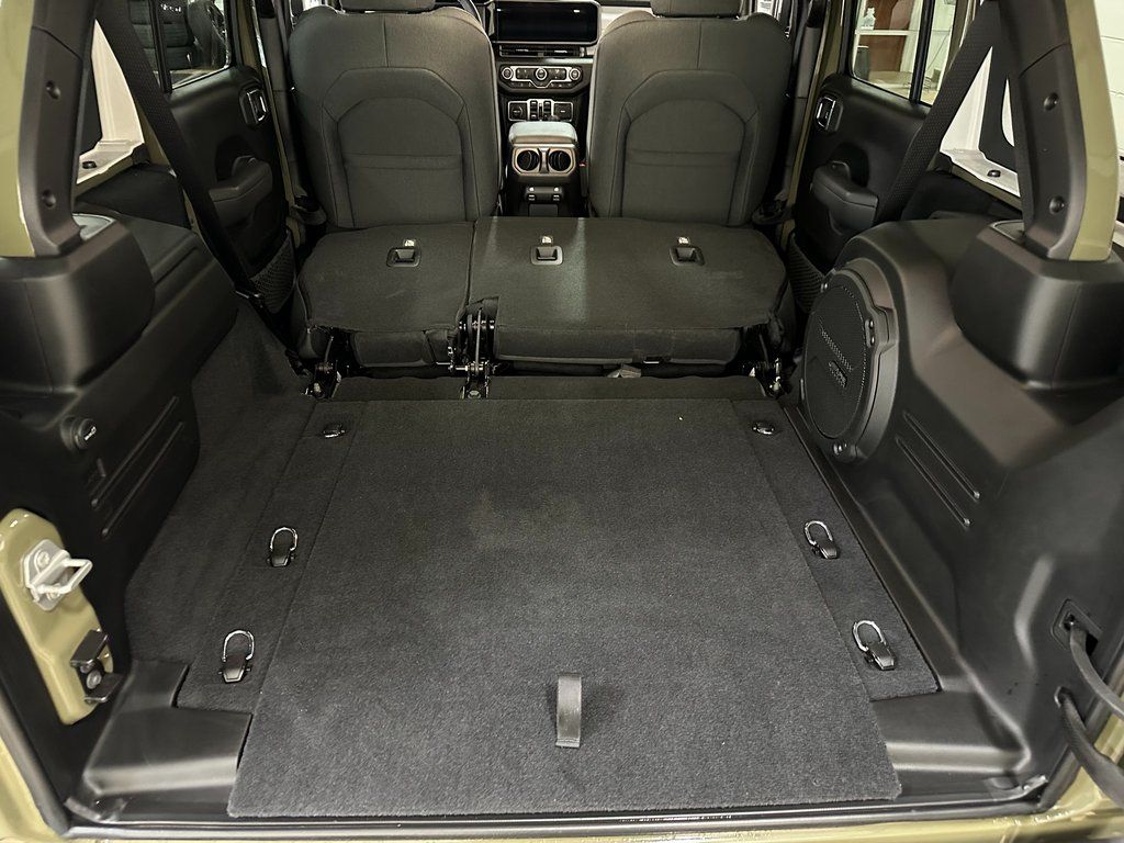 2026 Jeep Wrangler 4-Door Willys - Photo 38