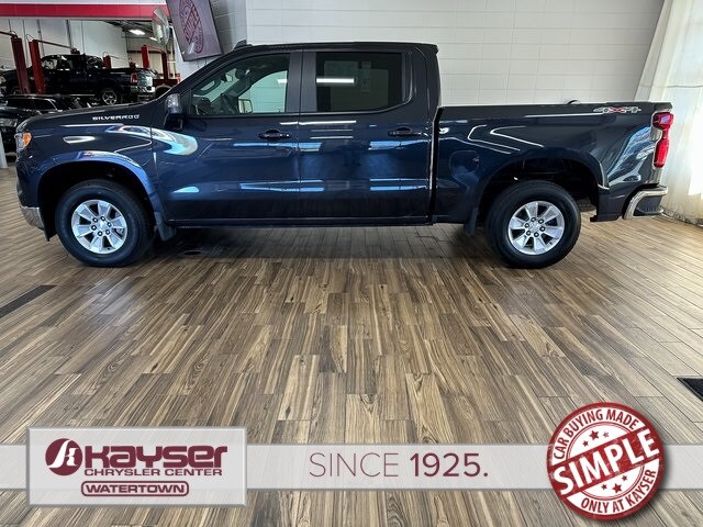 Used 2024 Chevrolet Silverado 1500 LT with VIN 1GCUDDED1RZ205568 for sale in Watertown, WI
