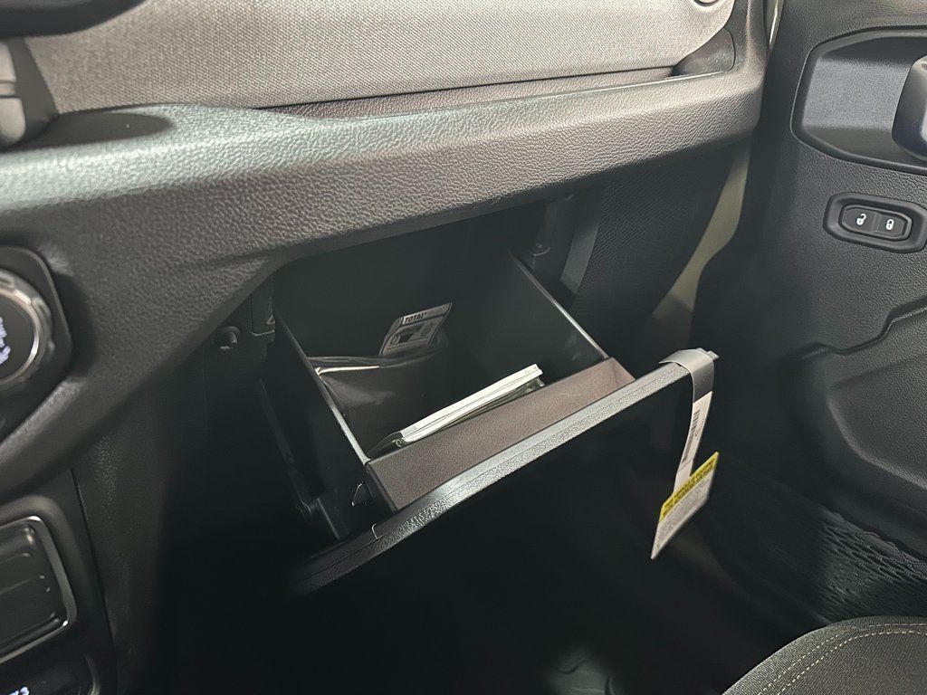 2026 Jeep Wrangler 4-Door Willys - Photo 32
