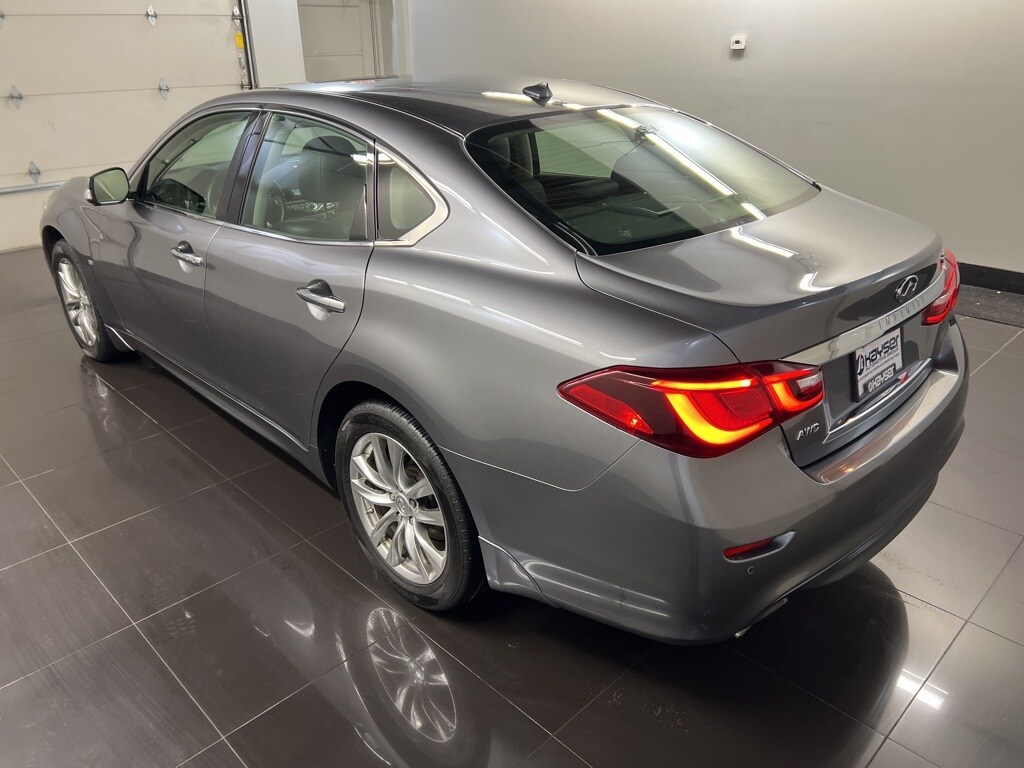 Used 2015 INFINITI Q70 3.7 Sedan