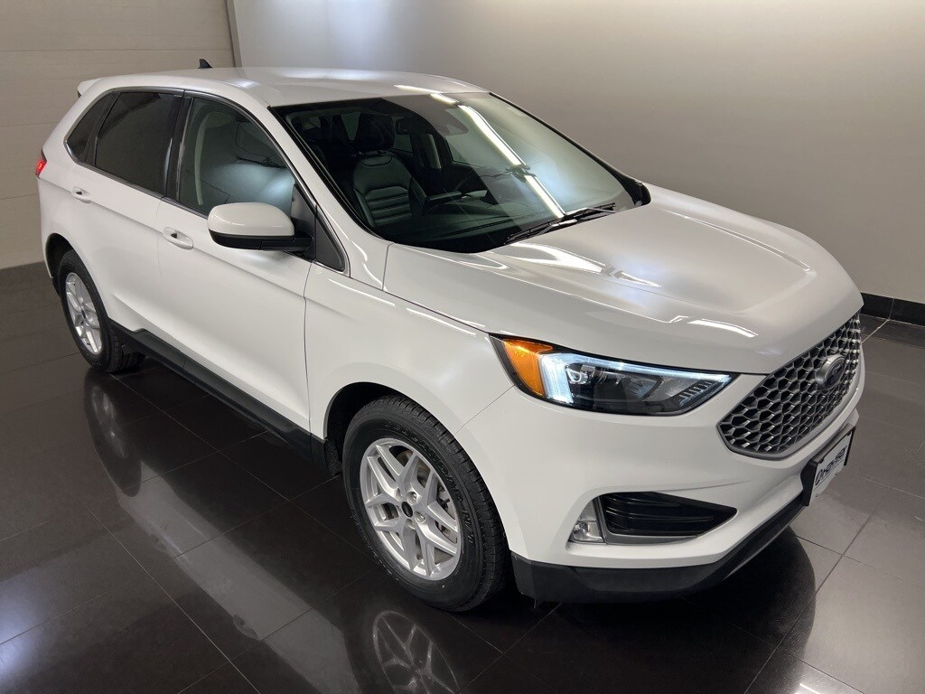 Certified 2024 Ford Edge SUV