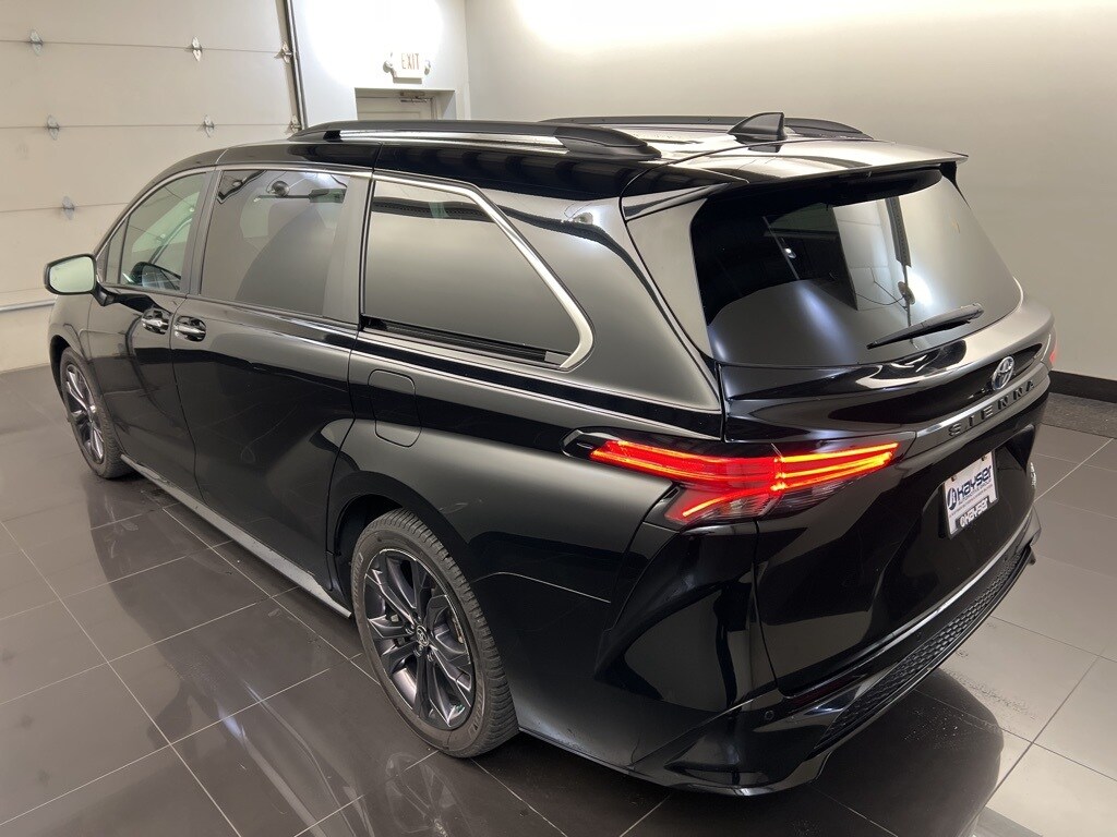 Used 2022 Toyota Sienna XSE 7 Passenger Van Passenger Van