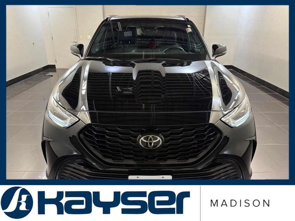 Used 2023 Toyota Highlander XSE SUV