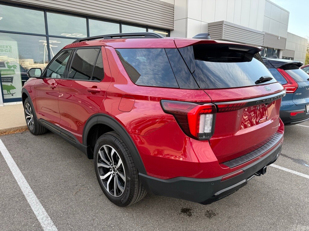 Certified 2025 Ford Explorer ST-Line SUV