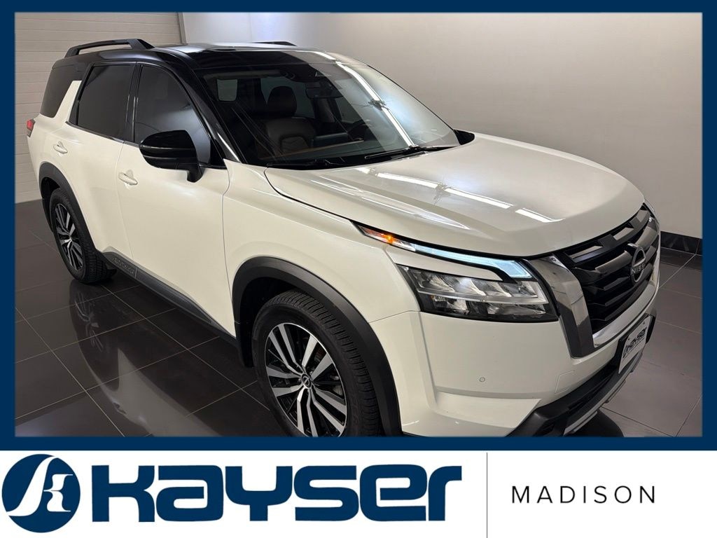 Used 2024 Nissan Pathfinder Platinum SUV