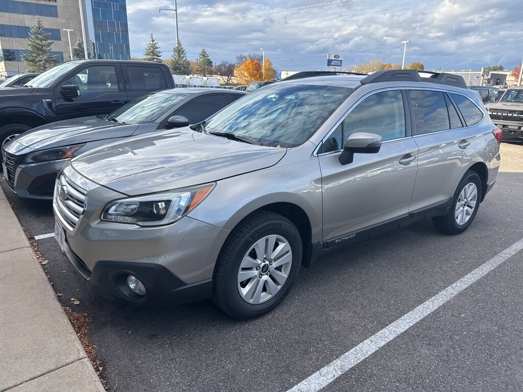 Used 2017 Subaru Outback 2.5i Premium with SUV
