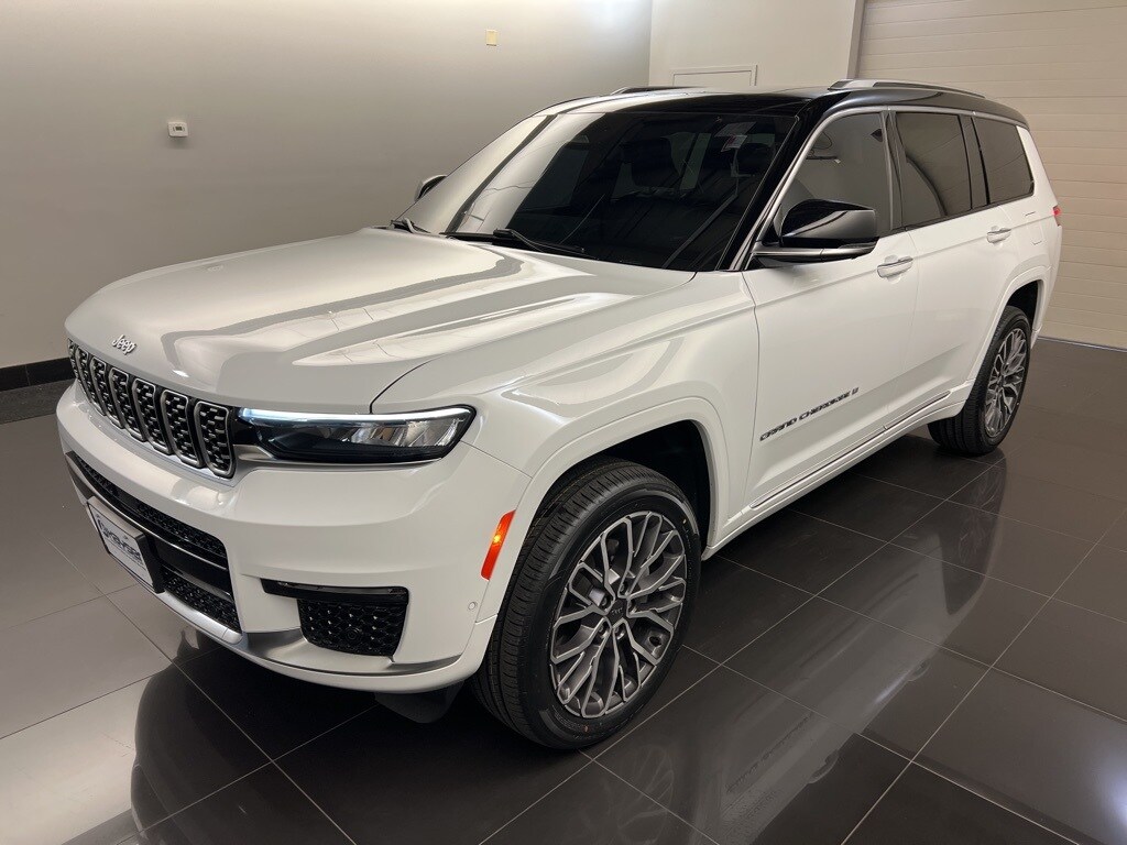 Used 2022 Jeep New Grand Cherokee Summit SUV