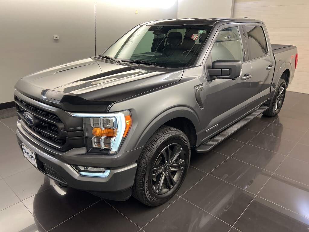 2021 Ford F-150 XLT photo 3