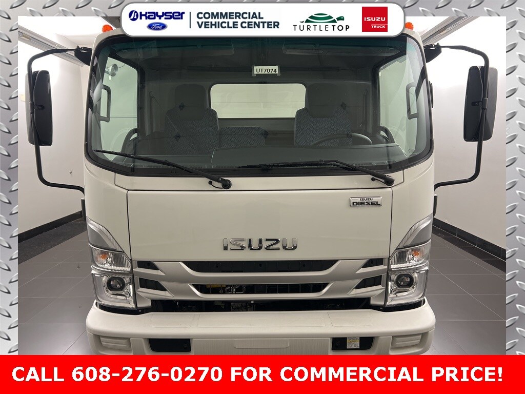 2024 Isuzu NRR photo 2