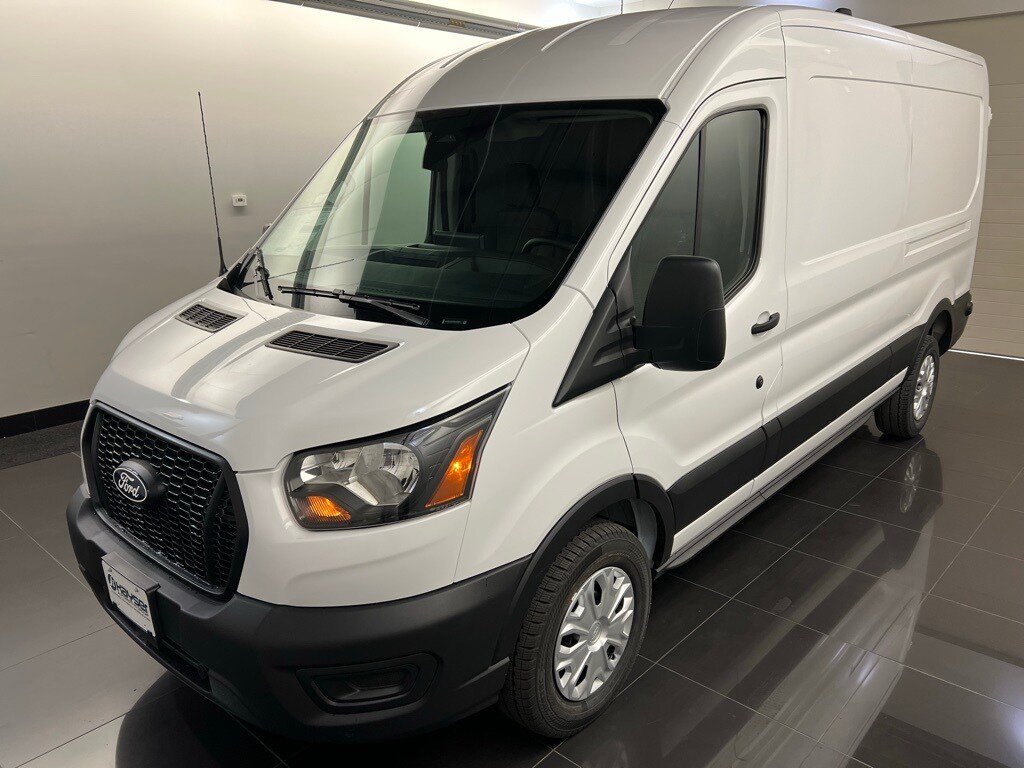 2026 Ford Transit photo 3