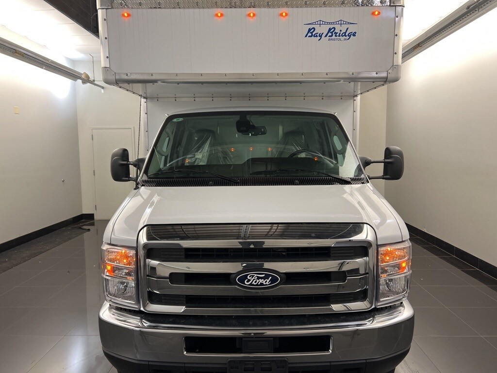 2026 Ford E-350 Base photo 2