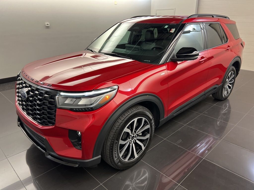 Certified 2025 Ford Explorer ST-Line SUV