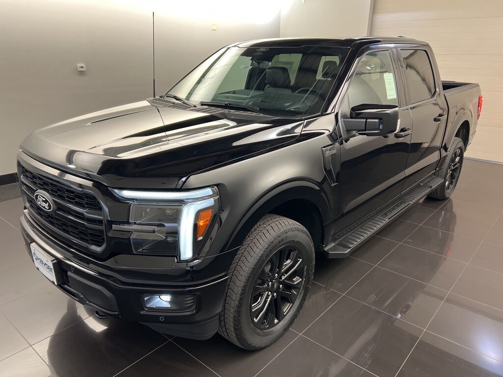 2025 Ford F-150 Lariat photo 3
