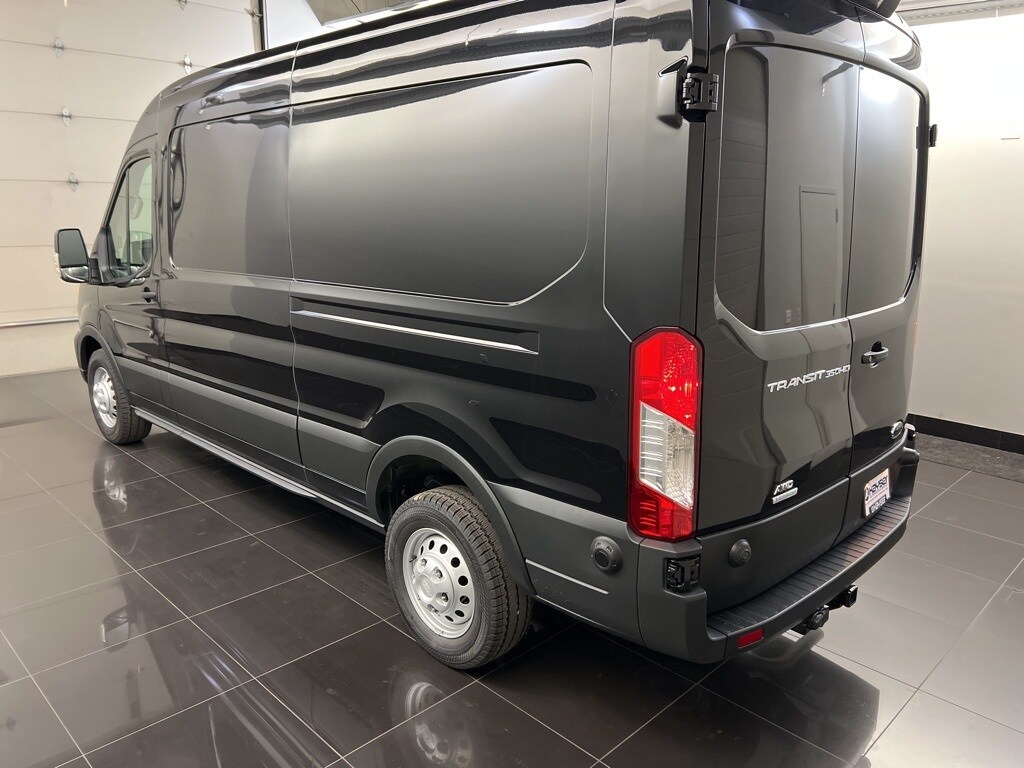 2025 Ford Transit Cargo Van photo 4