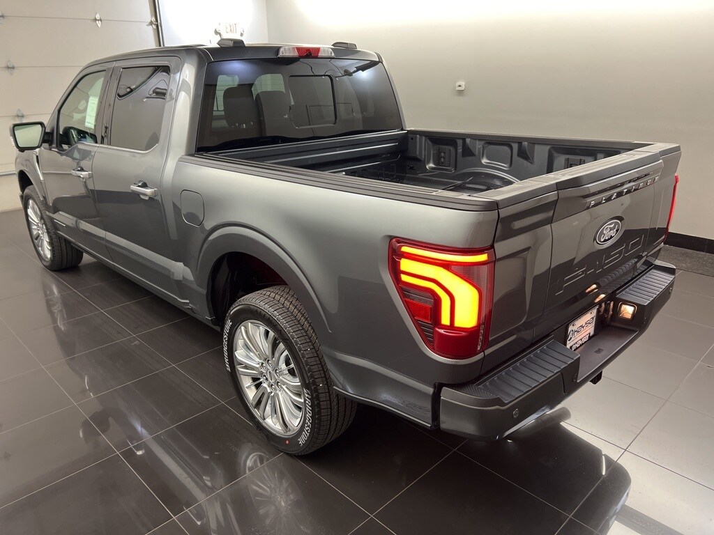 2025 Ford F-150 Platinum photo 4