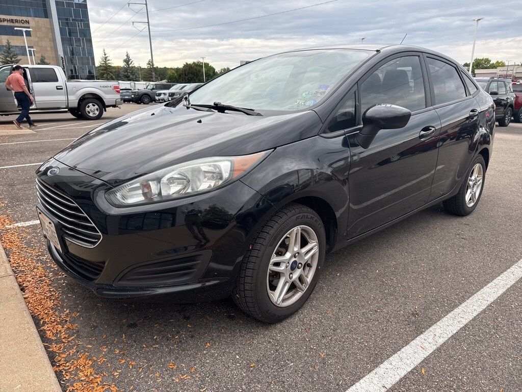 2018 Ford Fiesta SE photo 2