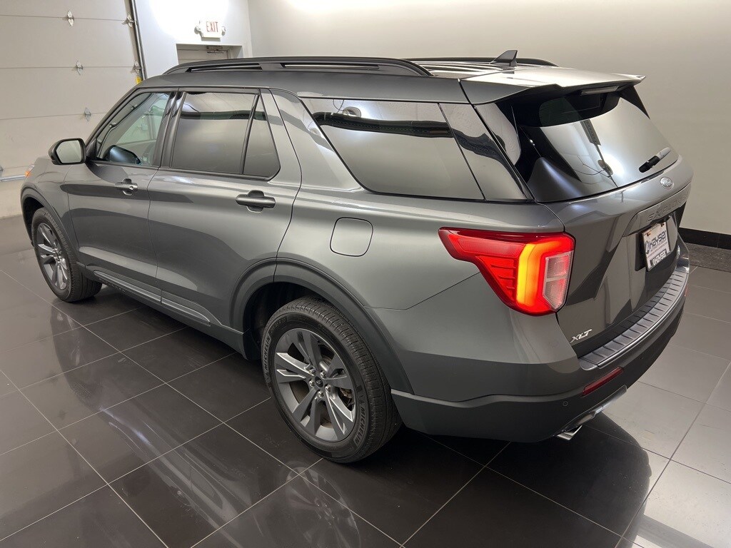 2023 Ford Explorer XLT photo 4