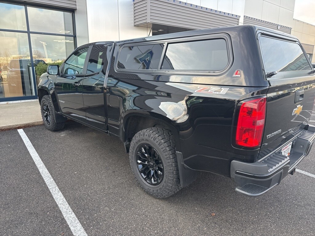 2015 Chevrolet Colorado Z71 photo 3
